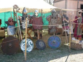 Reise ins Mittelalter – Die Klassen 4a und 4b besuchten Ende April das beeindruckende mittelalterliche Fest „Ritter im München“