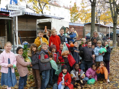 Gemüsekauf auf dem Bauernmarkt