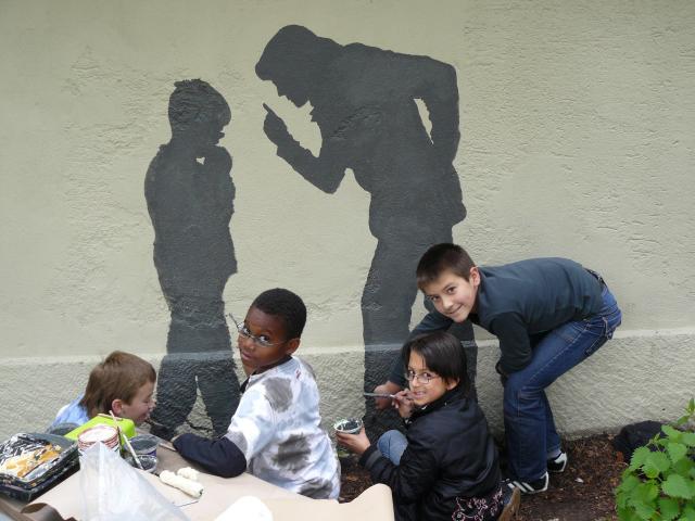 K.i.d.S-Projekt in der 3b: Unsere Pausenhofmauer erzählt eine Geschichte