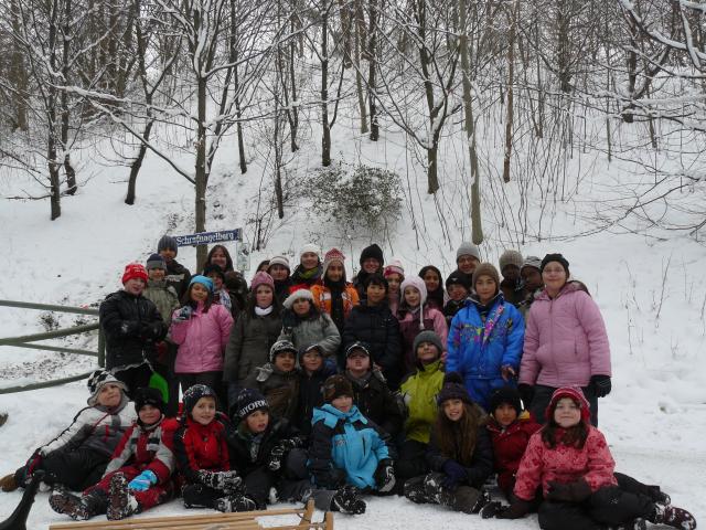 Rodelvergnügen bei tollem Winterwetter