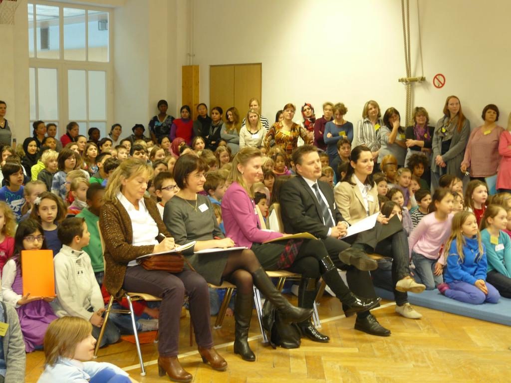 Schulbesuch der Hauptjury für den Grundschul-i.s.i. 2014