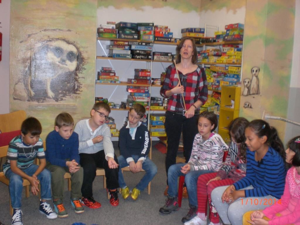 Auf Entdeckungsreise in der Giesinger Bibliothek