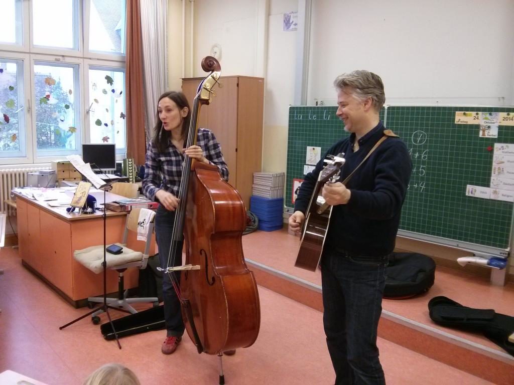 Ein musikalischer Vormittag in der Klasse 1bi