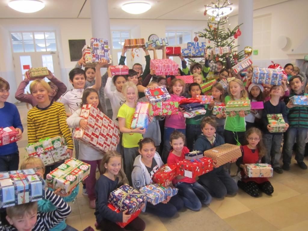 Weihnachtsüberraschungen für Flüchtlingskinder