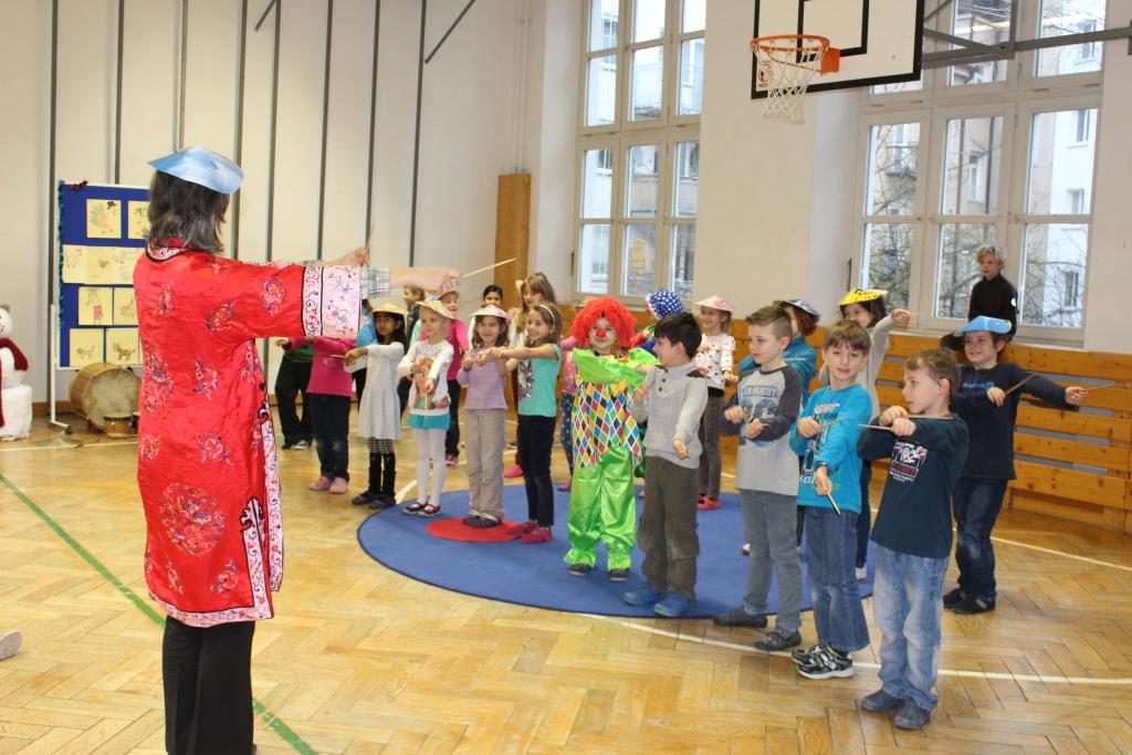 Faschingsaufführungen der Klassen 2a und 2b