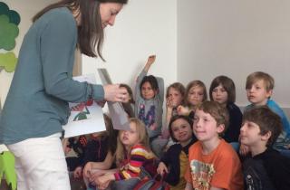 Auf Erkundungstour in der neuen Bibliothek