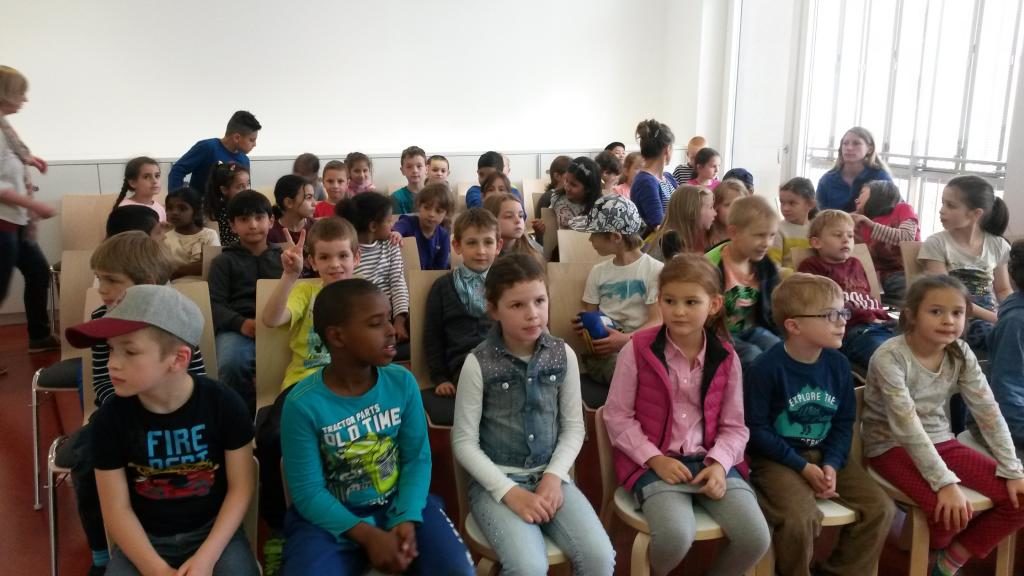 „Zoff“ – Autorenlesung in der Stadtbibliothek