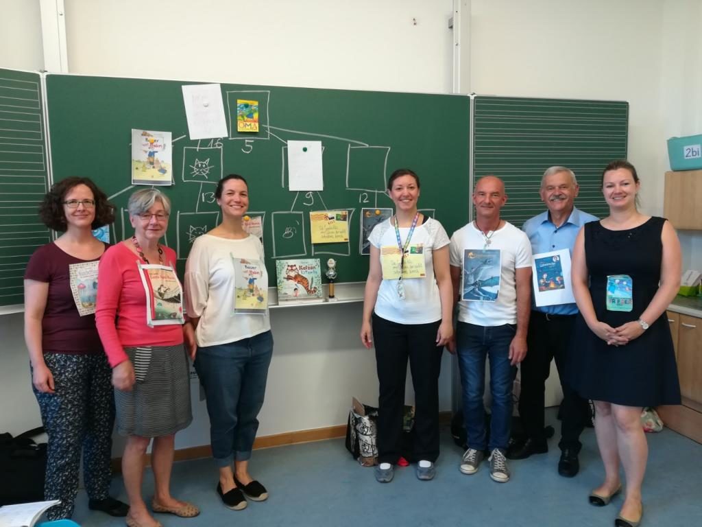 Lesefüchse in der 2bi