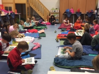 Buchstabenfest und Lesenacht der Klasse 1bi