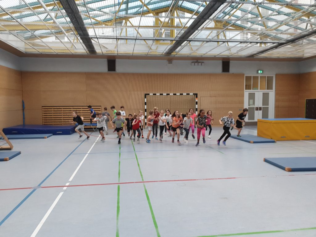 Ichoschüler erobern Bewegungsbaustelle