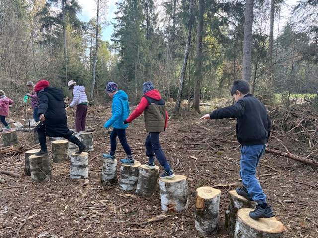 2bi das erste Mal im Waldklassenzimmer